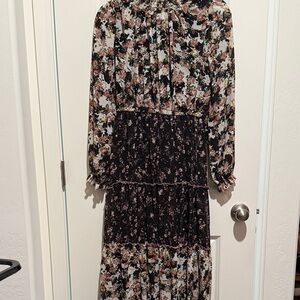 MELLODAY Black and Cream Floral Long Sleeve Dress